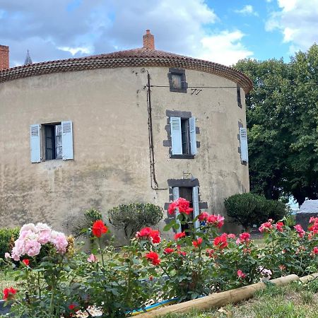 Tour Du Chateau De Gondole Le Cendre Екстериор снимка