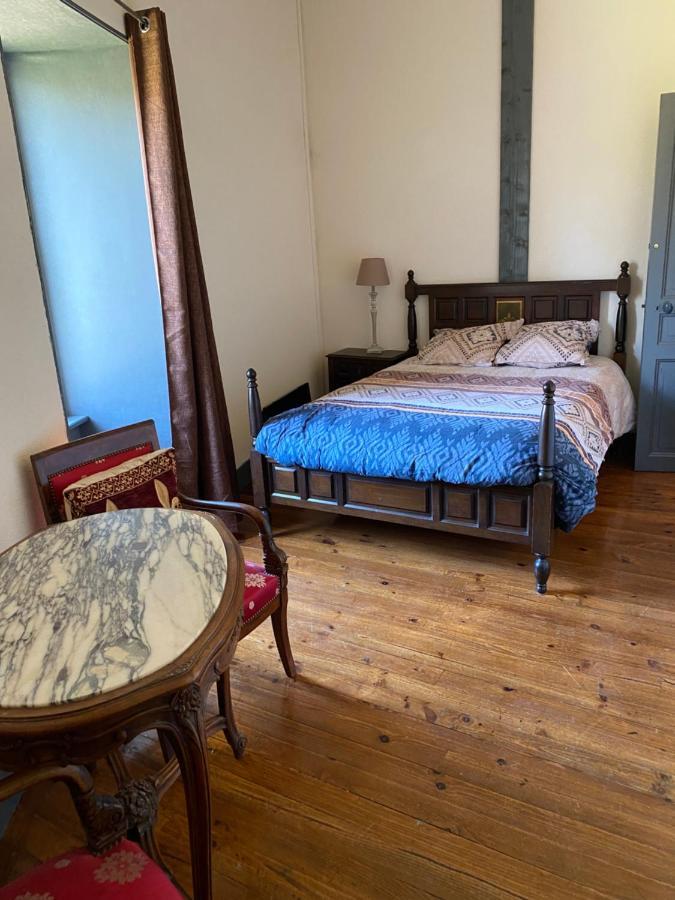 Tour Du Chateau De Gondole Le Cendre Екстериор снимка